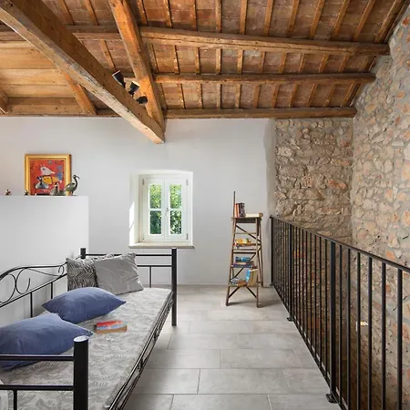 Ferienhaus Flavia Traditionelles Steinhaus Mit Pool *