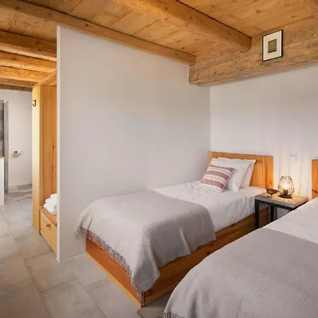 Flavia Traditionelles Steinhaus Mit Pool Holiday home *