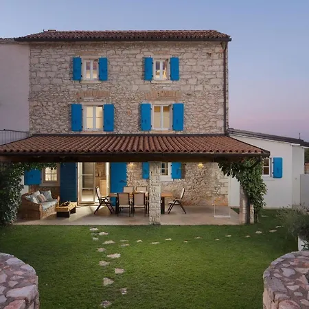 Flavia Traditionelles Steinhaus Mit Pool Holiday home Cepljani